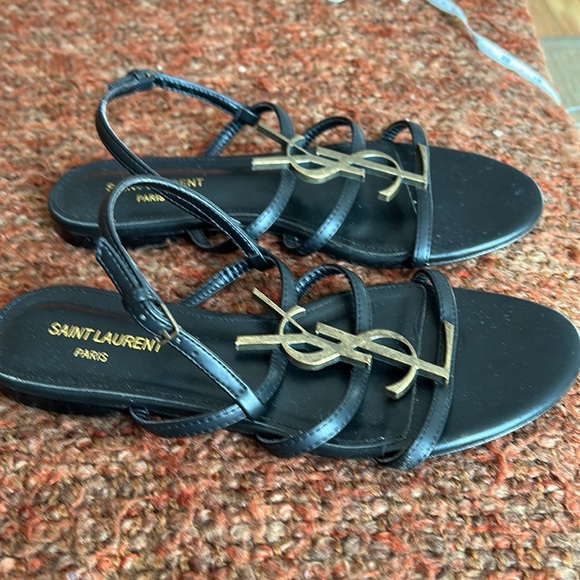 SOLD❤️Authentic Saint Laurent Black Cassandra Sandal - Picture 2 of 11